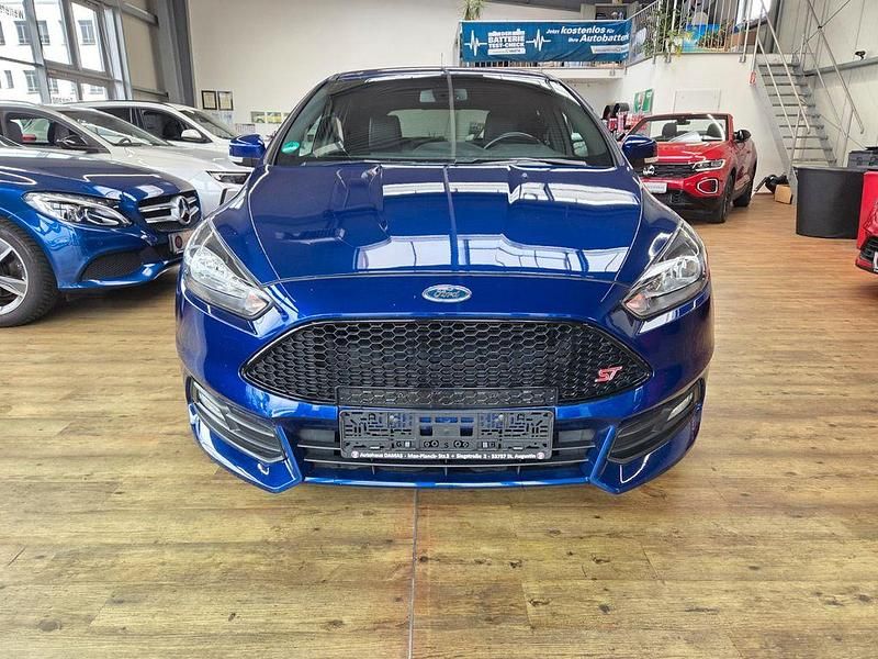 Gebraucht Ford Focus ST 250 PS (183 kW) 2015 Blau Limousine