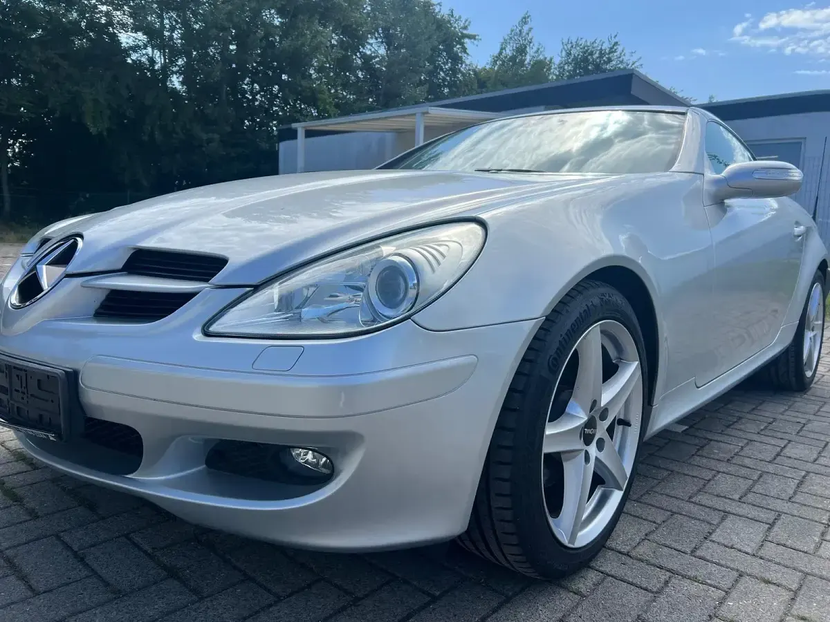 Gebraucht Mercedes SLK200 163 PS (119 kW) 2006 Silber Cabrio