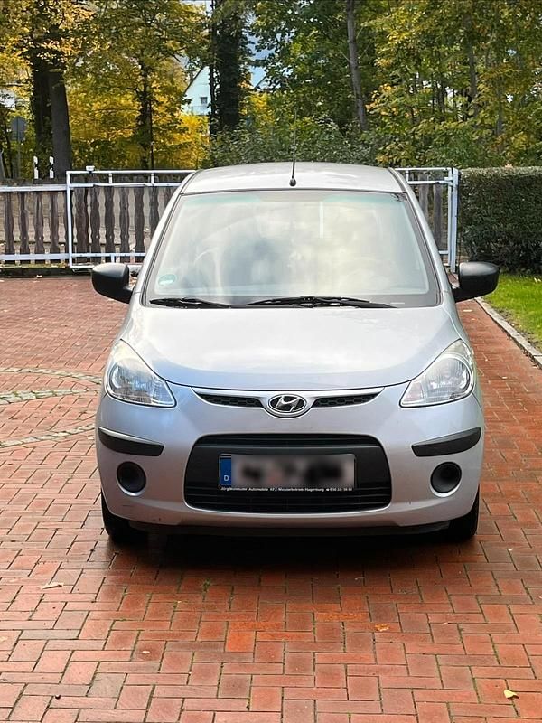 Grau Gebraucht 2009 Hyundai i10 Kleinwagen | 1.350 € (Guter Preis) - Bild 1/4