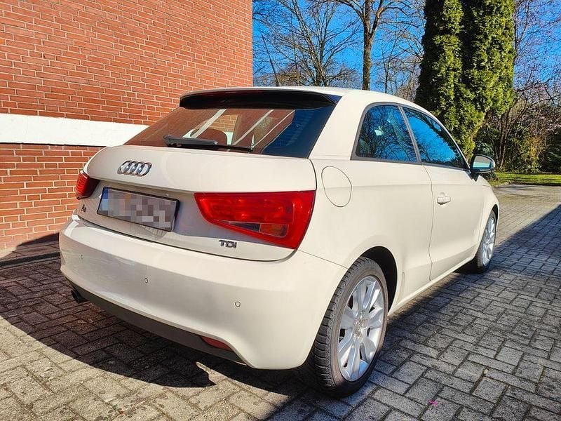 Second-hand Audi A1 Ambition 90 CP (66 kW) 2011 Alb Hatchback