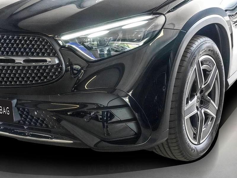 Gebraucht Mercedes GLC200 AMG 377 PS (277 kW) 2025 Schwarz SUV