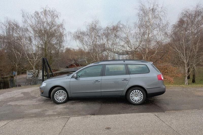 Gebraucht VW Passat Trendline 102 PS (75 kW) 2007 Grau Kombi