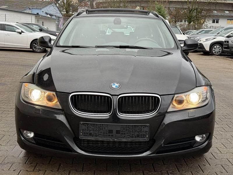Gebraucht BMW 318 Performance 143 PS (105 kW) 2012 Schwarz Kombi