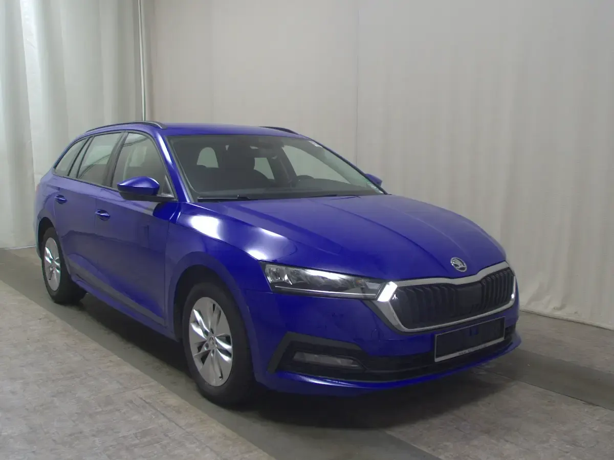 Gebraucht Skoda Octavia Ambition 150 PS (110 kW) 2022 Blau Kombi
