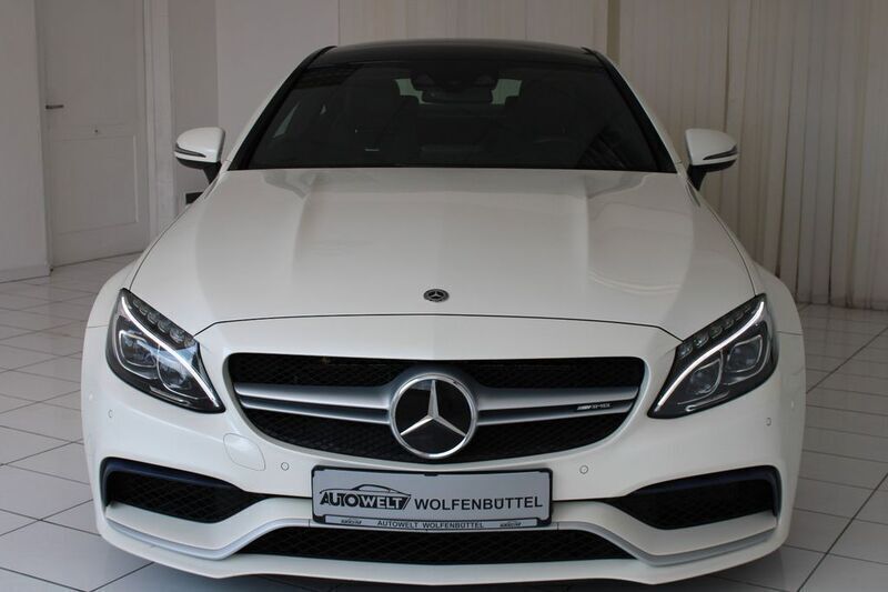 Weiß Gebraucht 2017 Mercedes C63 AMG AMG Coupé | 44.990 € (Guter Preis) - Bild 1/4