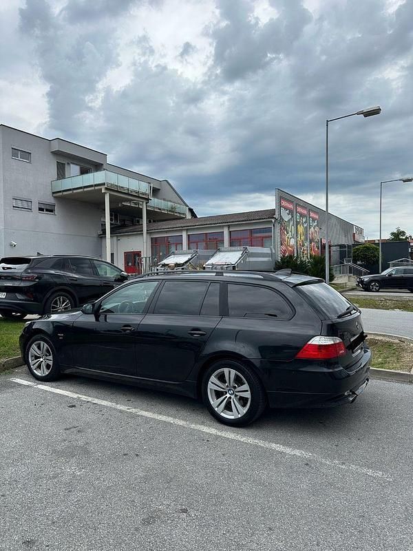 Schwarz Gebraucht 2009 BMW 520 Exclusive Kombi | 2.999 € (Superpreis) - Bild 1/3