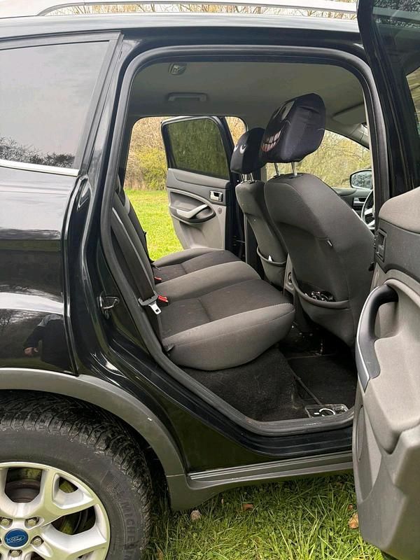 Gebraucht Ford Kuga Trend 160 PS (117 kW) 2011 Schwarz SUV