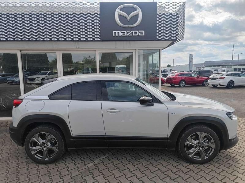 Gebraucht Mazda MX30 Ad'Vantage 106 kW (145 PS) 2023 Ceramic white SUV