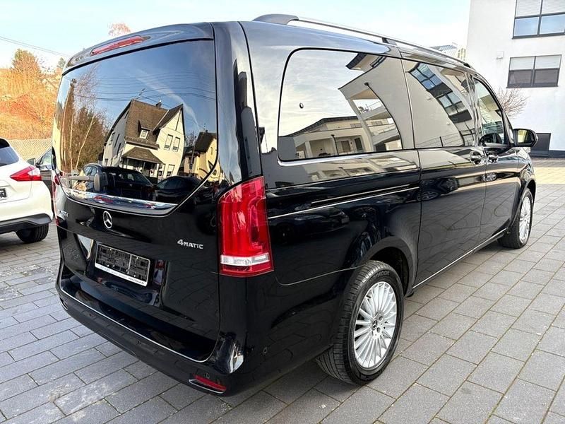 Gebraucht Mercedes V250 Edition 190 PS (139 kW) 2022 Schwarz Van / Kleinbus