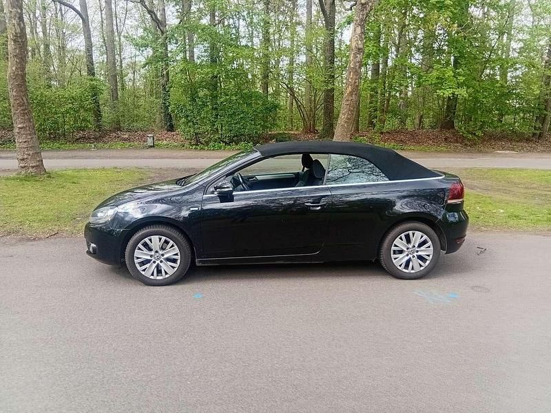 Gebraucht VW Golf Cabriolet Life 105 PS (77 kW) 2014 Schwarz Cabrio