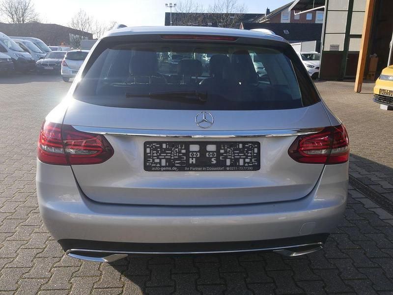 Gebraucht Mercedes C300 Business 245 PS (180 kW) 2018 Silber Kombi