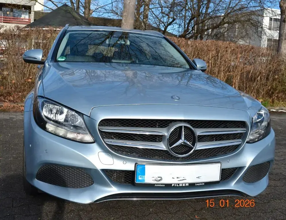 Second-hand Mercedes C220 Avantgarde 170 CP (125 kW) 2017 Argintiu Berlinǎ