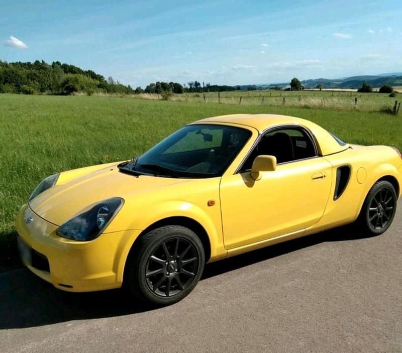 Gebraucht Toyota MR2 140 PS (102 kW) 2001 Gelb Cabrio