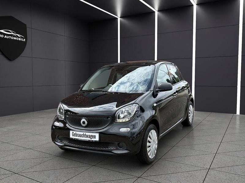 Schwarz Gebraucht 2015 Smart ForFour Basis Limousine | 5.999 € (Fairer Preis) - Bild 1/4