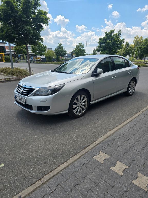 Silber Gebraucht 2012 Renault Latitude Limousine | 4.900 € - Bild 1/4