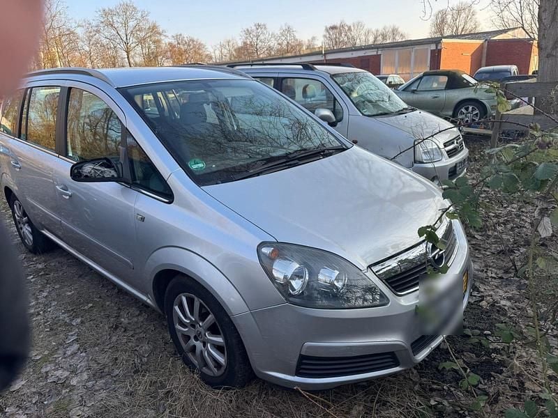 Silber Gebraucht 2006 Opel Zafira Van / Kleinbus | 999 € (Superpreis) - Bild 1/4