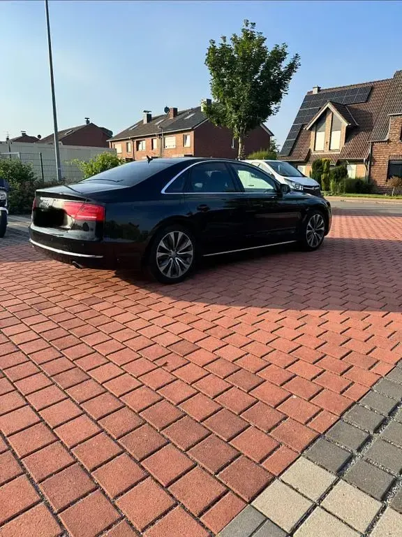 Gebraucht Audi A8 Ambiente 351 PS (258 kW) 2010 Schwarz Limousine