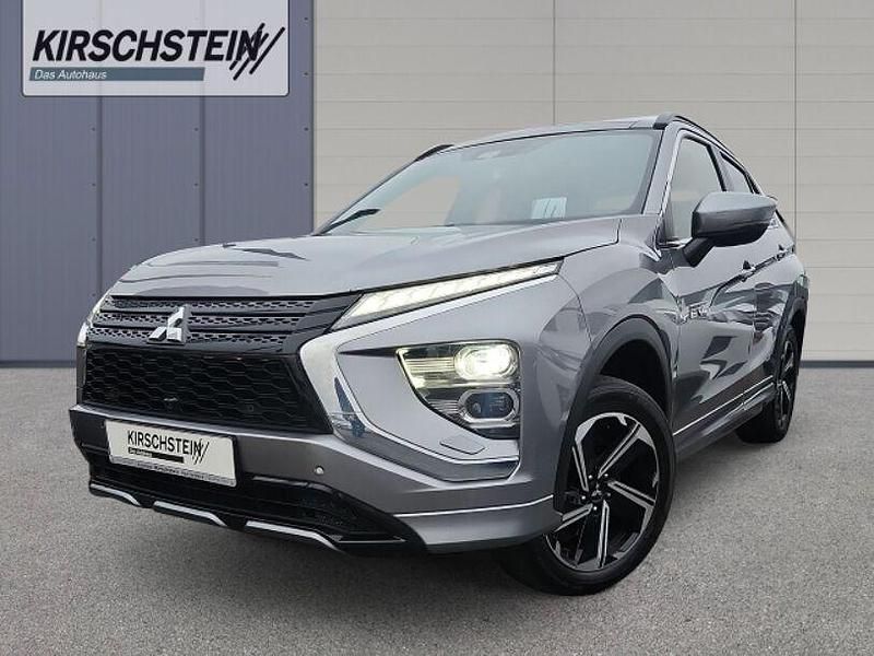 Grau Gebraucht 2023 Mitsubishi Outlander P-HEV | 27.990 € (Fairer Preis) - Bild 1/4