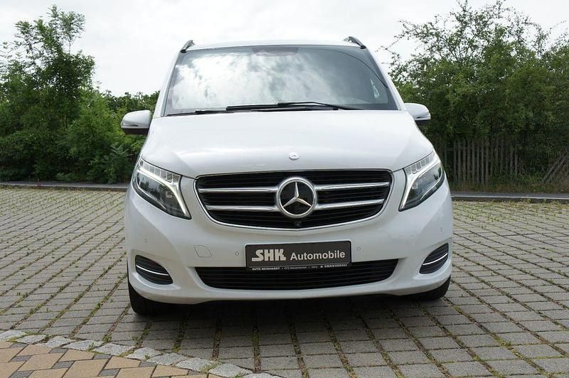 Gebraucht Mercedes V250 Exclusive 190 PS (139 kW) 2017 Weiß Van / Kleinbus