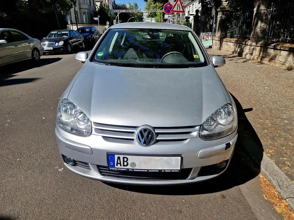 Gebraucht VW Golf VI Trendline 102 PS (75 kW) 2008 Silber Kleinwagen
