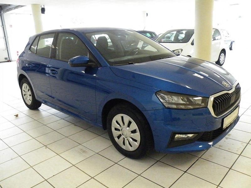 Gebraucht Skoda Fabia Ambition 80 PS (58 kW) 2024 Raceblau (metallic) Limousine