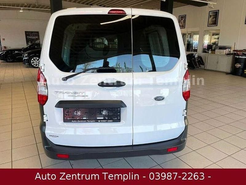 Gebraucht Ford Transit 101 PS (74 kW) 2022 Weiß Limousine