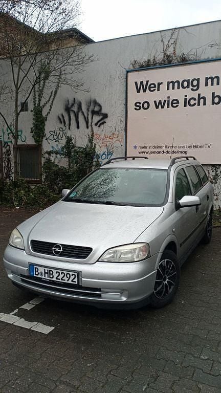 Gebraucht Opel Astra 75 PS (55 kW) 1999 Silber Limousine