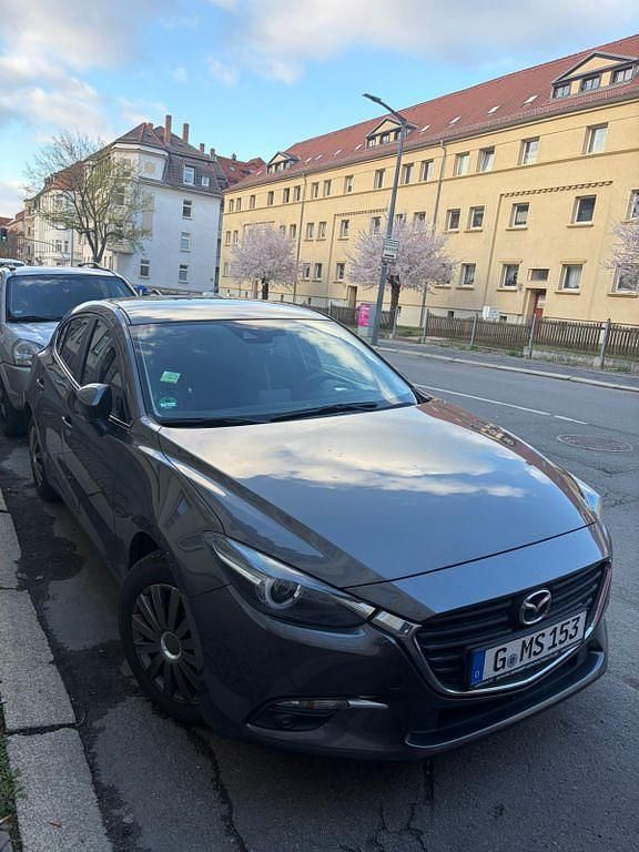 Gebraucht Mazda 3 Exclusive-Line 120 PS (88 kW) 2017 Grau Limousine