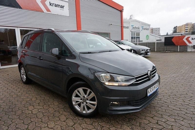 Gebraucht VW Touran Comfortline 150 PS (110 kW) 2021 Grau Van / Kleinbus