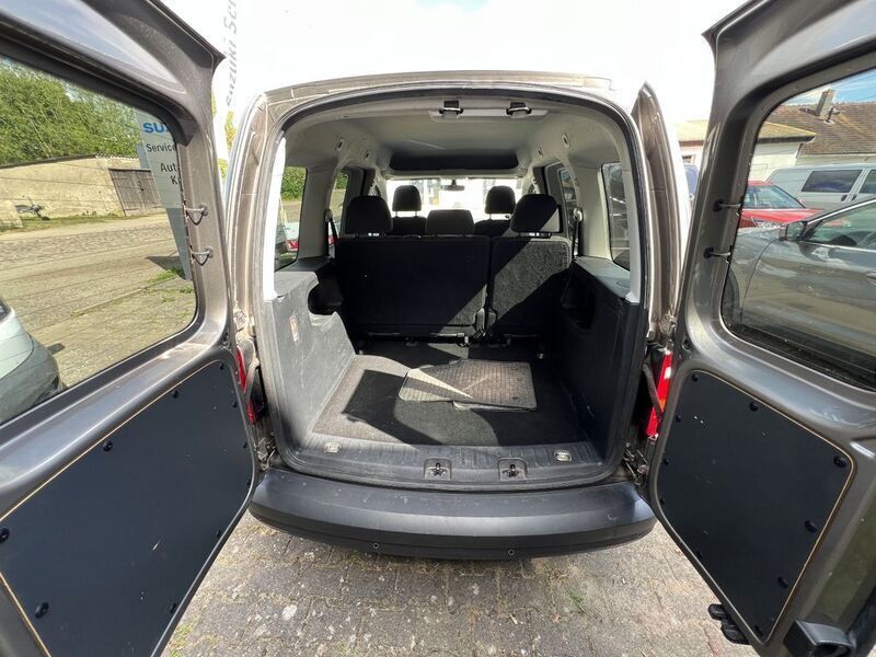 Gebraucht VW Caddy Trendline 125 PS (91 kW) 2016 Beige Van / Kleinbus