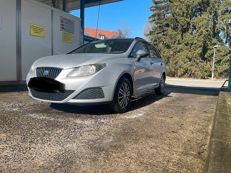 Gebraucht Seat Ibiza 69 PS (50 kW) 2011 Silber Kleinwagen