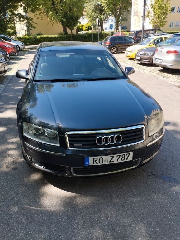 Schwarz Gebraucht 2005 Audi A8L Limousine | 3.900 € - Bild 1/4
