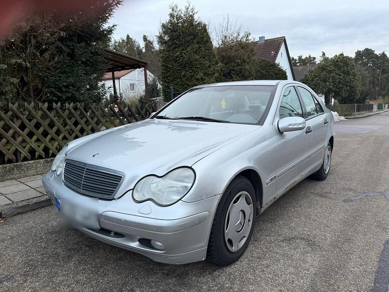 Gebraucht Mercedes C200 170 PS (125 kW) 2000 Silber Limousine