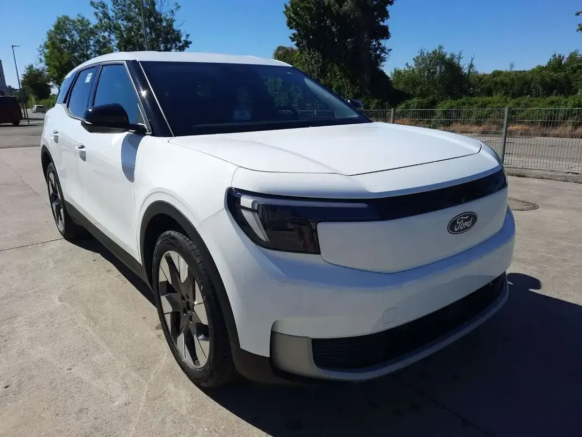 Nouvelle Ford Explorer Premium 210 kW (286 ch) 2026 Blanc SUV