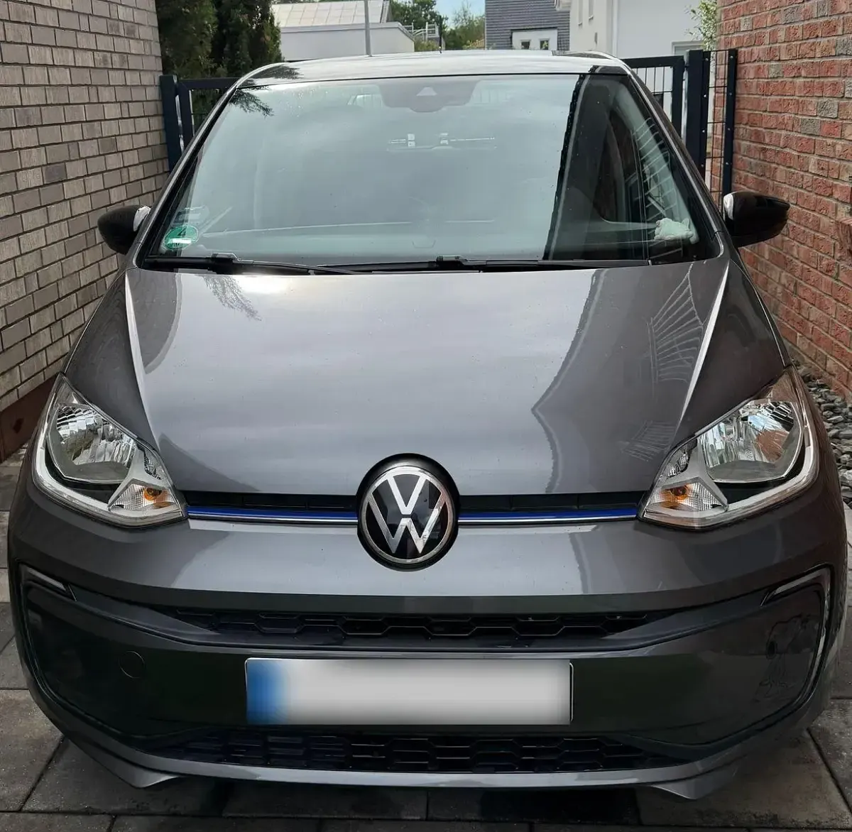 Gebraucht VW e-up! Style 61 kW (83 PS) 2022 Grau Kleinwagen