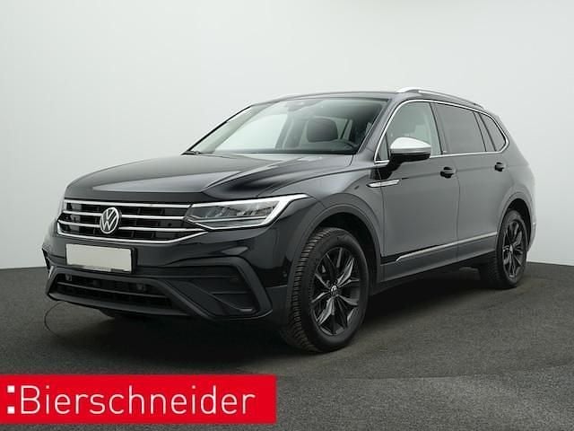 Schwarz Gebraucht 2024 VW Tiguan Allspace S SUV | 39.850 € (Fairer Preis) - Bild 1/4