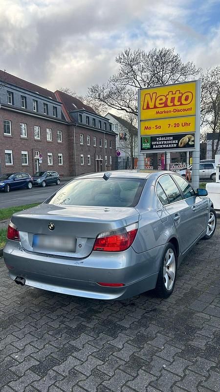 Gebraucht BMW 525 177 PS (130 kW) 2005 Grau Limousine