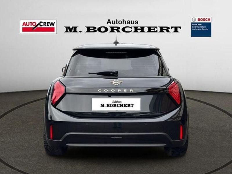 Gebraucht Mini Cooper Coupé Classic 156 PS (114 kW) 2024 Midnight black ii (metallic) Coupé