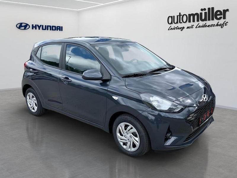 Neu Hyundai i10 Select 63 PS (46 kW) 2025 Grau Kleinwagen