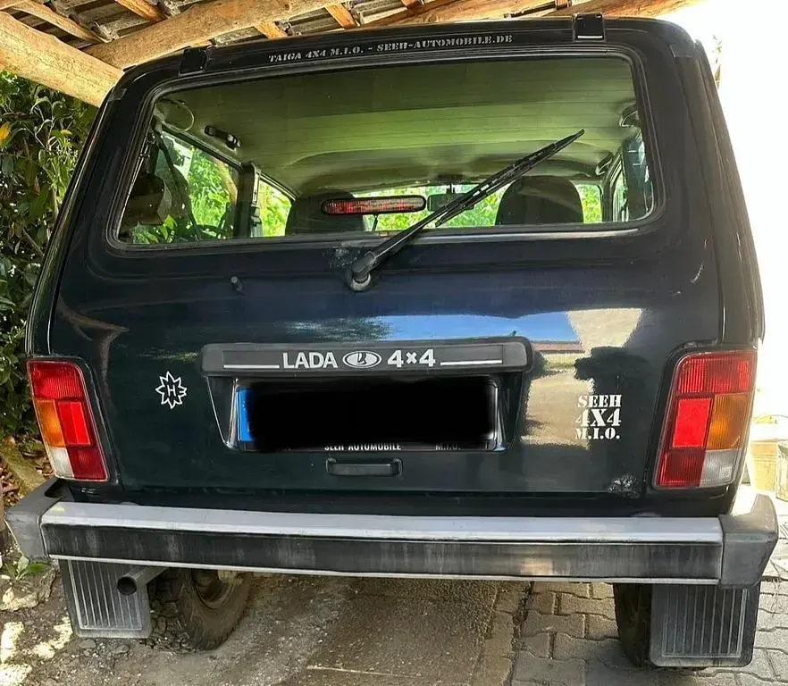 Gebraucht Lada niva 83 PS (61 kW) 2014 Grün SUV