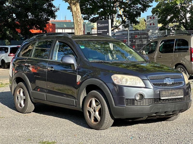Gebraucht Chevrolet Captiva LT 150 PS (110 kW) 2008 Grau SUV