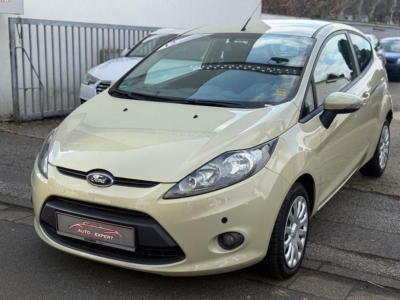 Gebraucht Ford Fiesta 82 PS (60 kW) 2009 Beige Kleinwagen