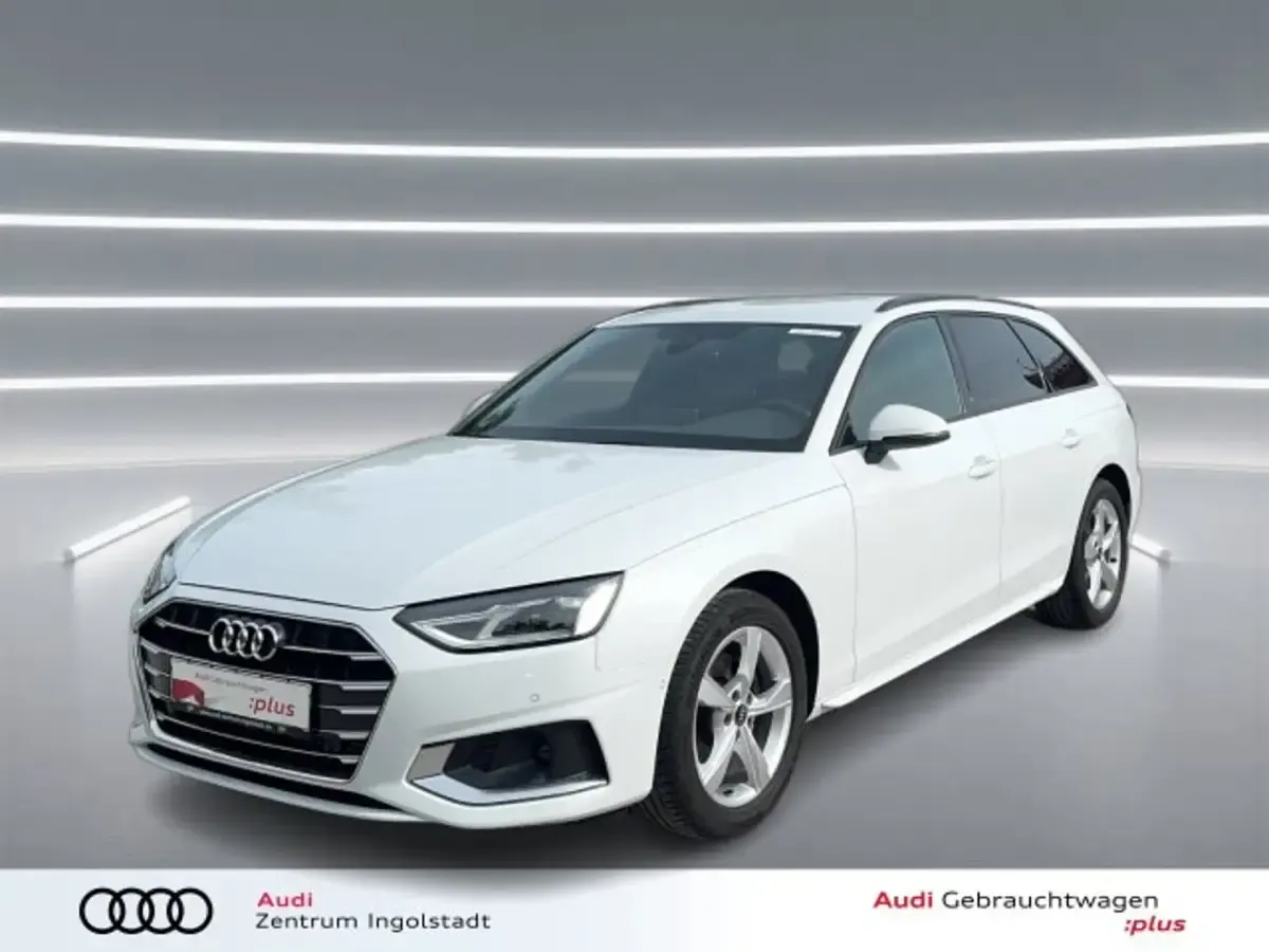 Gebraucht Audi A4 Advanced Plus 150 PS (110 kW) 2023 Gletscherweiß metallic Kombi