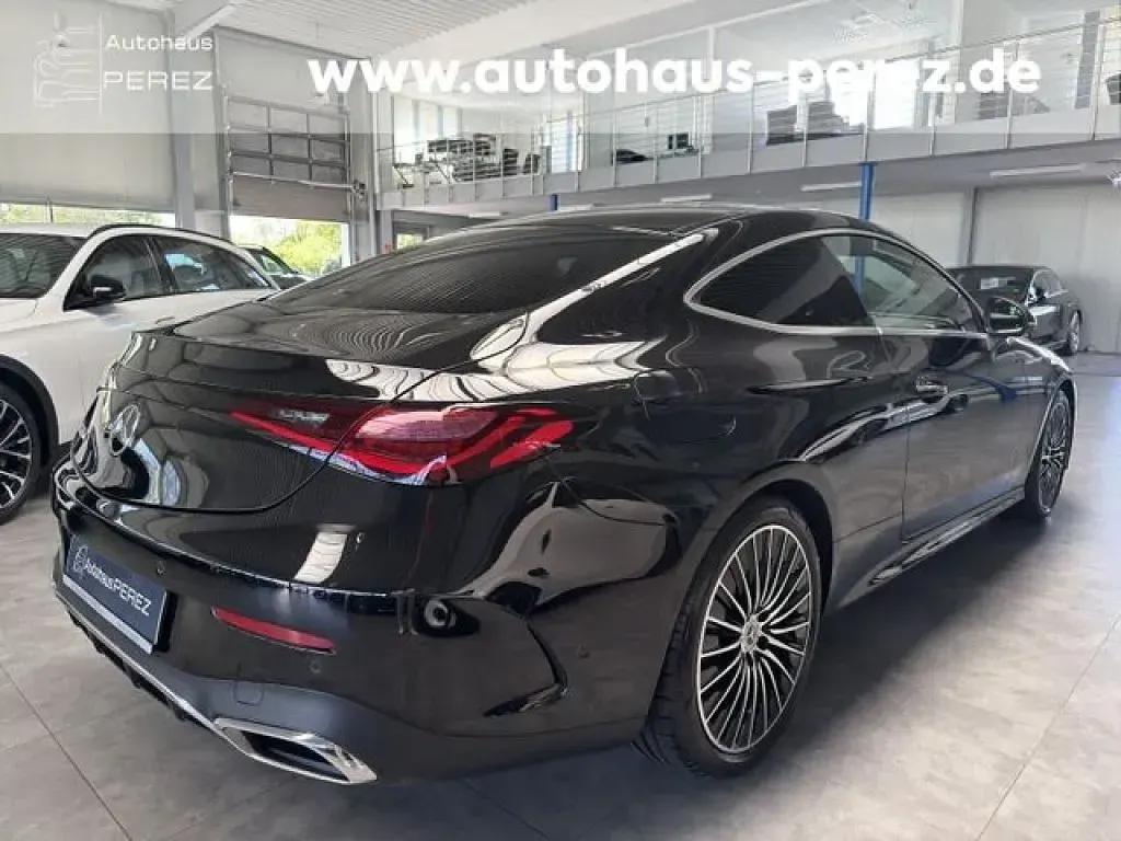 Gebraucht Mercedes 220 AMG 197 PS (144 kW) 2023 Obsidianschwarz (metallic) Coupé
