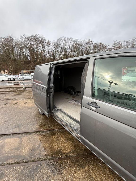 Gebraucht VW T6 140 PS (102 kW) 2015 Grau Van