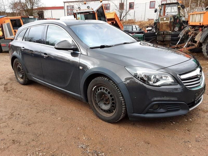 Gebraucht Opel Insignia Country Tourer 163 PS (119 kW) 2014 Grau Kombi