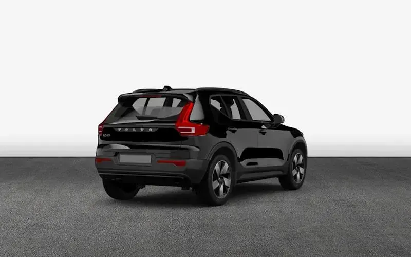 Gebraucht Volvo XC40 Plus 163 PS (119 kW) 2025 Onyx schwarzmetallic SUV