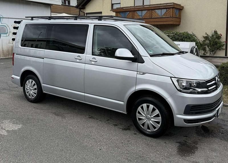 Gebraucht VW T6 Comfortline 150 PS (110 kW) 2018 Silber Van
