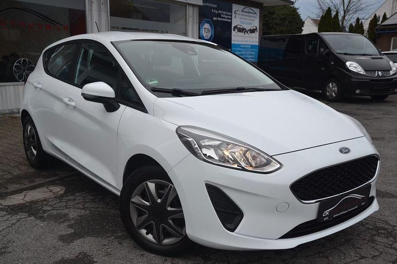 Gebraucht Ford Fiesta Cool & Connect 71 PS (52 kW) 2019 Weiß Kleinwagen