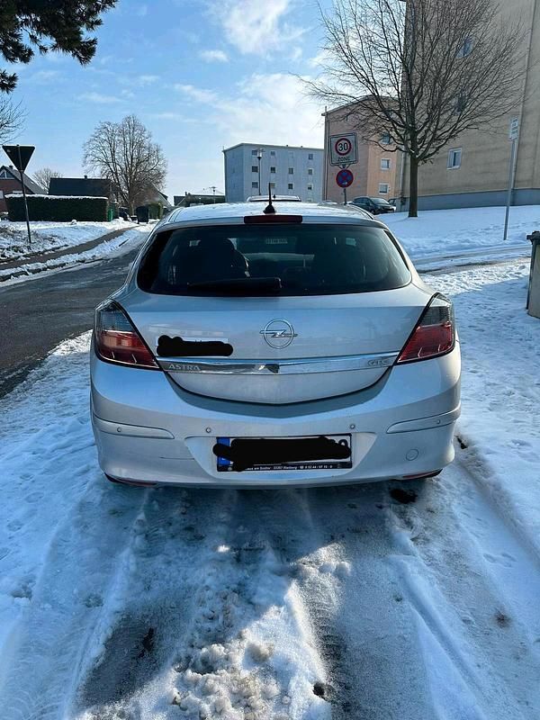 Gebraucht Opel Astra GTC Sport 116 PS (85 kW) 2008 Grau Coupé